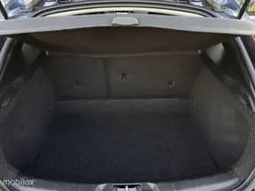 Volvo V40 thumbnail 39