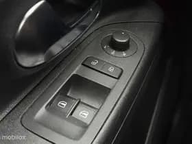 Volkswagen Up! thumbnail 27