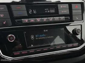 Volkswagen Up! thumbnail 31