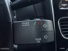 Renault Clio thumbnail 36