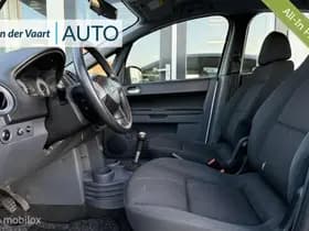 Mitsubishi Colt thumbnail 3