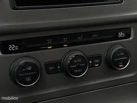 Volkswagen Golf thumbnail 14