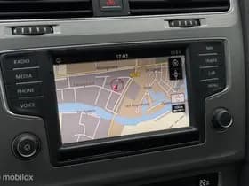 Volkswagen Golf thumbnail 23