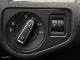 Volkswagen Golf thumbnail 24