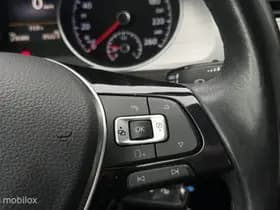 Volkswagen Golf thumbnail 27