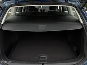 Volkswagen Golf thumbnail 39