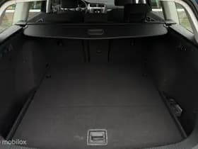 Volkswagen Golf thumbnail 40