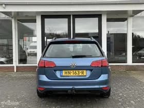 Volkswagen Golf thumbnail 6