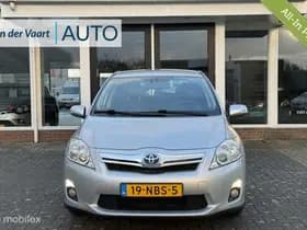 Toyota Auris thumbnail 3