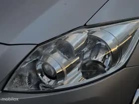 Toyota Auris thumbnail 24