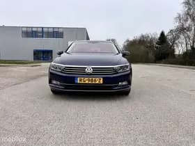 Volkswagen Passat thumbnail 2