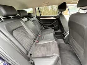 Volkswagen Passat thumbnail 12