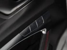 Audi RS6 Avant 4.0 TFSI Quattro , B&O Advanced, Nachtzicht, 4-wielsturing, Head-up display, Trekhaak, Laser thumbnail 31