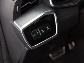 Audi RS6 Avant 4.0 TFSI Quattro , B&O Advanced, Nachtzicht, 4-wielsturing, Head-up display, Trekhaak, Laser thumbnail 38