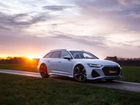 Audi RS6 Avant 4.0 TFSI Quattro , B&O Advanced, Nachtzicht, 4-wielsturing, Head-up display, Trekhaak, Laser thumbnail 51