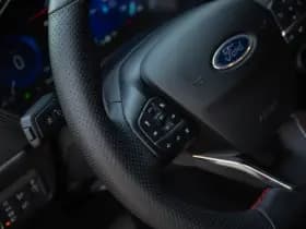 Ford Kuga 2.5 PHEV ST-Line X , Adaptive cruise, Bang & Olufsen, Keyless entry, Winterpack thumbnail 9