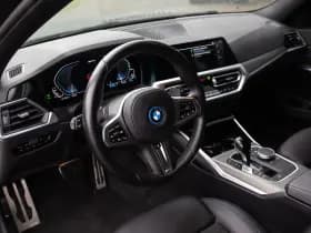 BMW 3 Serie Touring 330e High Executive M-Sport 290pk , Adaptive cruise, Trekhaak, Sfeerverlichting, thumbnail 8