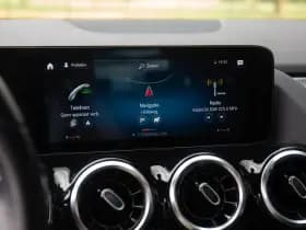 Mercedes-Benz GLA 200 AMG Line , Achteruitrijcamera, Stoelverwarming, Elek. achterklep thumbnail 14