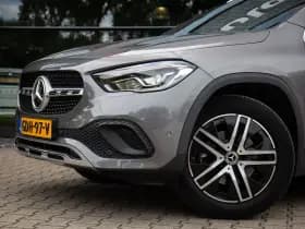 Mercedes-Benz GLA 200 AMG Line , Achteruitrijcamera, Stoelverwarming, Elek. achterklep thumbnail 3