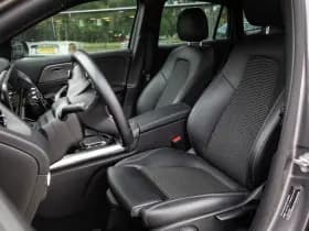 Mercedes-Benz GLA 200 AMG Line , Achteruitrijcamera, Stoelverwarming, Elek. achterklep thumbnail 5