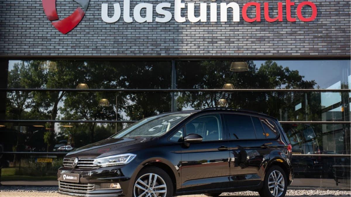 Volkswagen Touran 1.5 TSI Comfortline Business 7p , 7 persoons, Adaptive cruise, Achteruitrijcamera, — foto 1