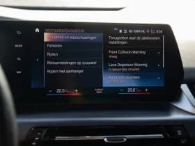 BMW 2 Serie Active Tourer 225e xDrive M-Sport , Trekhaak, Sportstoelen, Achteruitrijcamera thumbnail 17