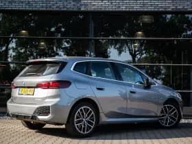 BMW 2 Serie Active Tourer 225e xDrive M-Sport , Trekhaak, Sportstoelen, Achteruitrijcamera thumbnail 3