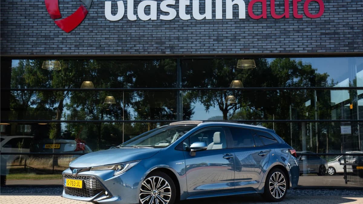 Toyota Corolla Touring Sports 2.0 Hybrid Style , Panoramadak, Adaptive cruise, Keyless entry, — foto 1