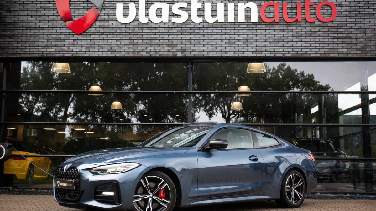 BMW 4 Serie Coupé 430i High Executive M-Sport 245pk , Arctic Race blauw, Panoramadak, Sportstoelen, Adaptive cruise, — foto 1