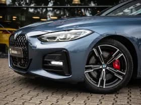 BMW 4 Serie Coupé 430i High Executive M-Sport 245pk , Arctic Race blauw, Panoramadak, Sportstoelen, Adaptive cruise, thumbnail 4