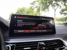 BMW 5 Serie Touring 530e M-Sport , Shadowline, Adaptive Cruise, Trekhaak, Leder, SOH 91% thumbnail 26