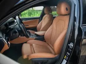 BMW 5 Serie Touring 530e M-Sport , Shadowline, Adaptive Cruise, Trekhaak, Leder, SOH 91% thumbnail 7