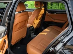 BMW 5 Serie Touring 530e M-Sport , Shadowline, Adaptive Cruise, Trekhaak, Leder, SOH 91% thumbnail 10