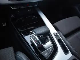 Audi A4 Avant 35 TFSI Launch edition Sport S-line , Automaat, Sfeerverlichting, NL-auto thumbnail 11