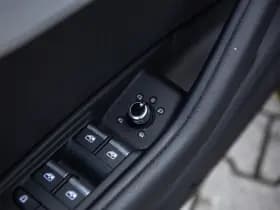 Audi A4 Avant 35 TFSI Launch edition Sport S-line , Automaat, Sfeerverlichting, NL-auto thumbnail 22