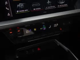 Audi A3 Sportback 35 TFSI S edition , S-line, NL-Auto, Afgevlakt stuur thumbnail 16