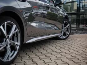 Audi A3 Sportback 35 TFSI S edition , S-line, NL-Auto, Afgevlakt stuur thumbnail 5