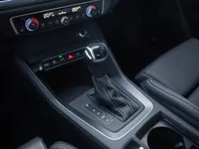 Audi Q3 45 TFSI e S edition , Trekhaak, S-Line, Achteruitrijcamera, Leder, Stoelverwarming, thumbnail 5