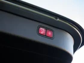 Mercedes-Benz C-Klasse Estate 300 e AMG Line , Panoramadak, Sfeerverlichting, 3D-camera, HUD thumbnail 30