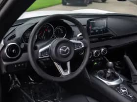 Mazda MX-5 2.0 SkyActiv-G 184 Exclusive Line , Carplay, Achteruitrijcamera, Stoelverwarming, Keyless thumbnail 5