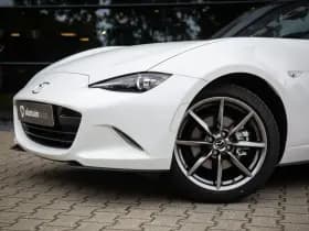 Mazda MX-5 2.0 SkyActiv-G 184 Exclusive Line , Carplay, Achteruitrijcamera, Stoelverwarming, Keyless thumbnail 7