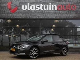 Volkswagen Golf 1.5 TSI Style , Panoramadak, Trekhaak, Memory, HUD,