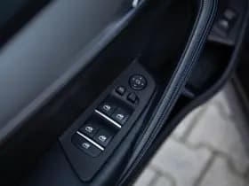 BMW 5 Serie Touring 520d Executive, , M-sport, Trekhaak, Navigatie, BMW Display Key, Origineel Nederlands thumbnail 29