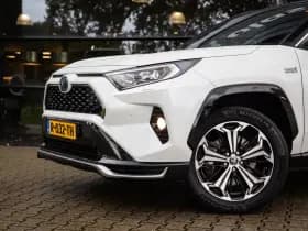 Toyota RAV4 2.5 Plug-in Hybrid AWD Bi-Tone Plus , JBL-soundsysteem, Stuurverwarming, Stoelverkoeling/verwarming, 360-camera thumbnail 8