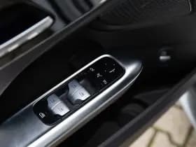 Mercedes-Benz C-Klasse Estate 200 Launch Edition AMG Line , Virtual cockpit, Leer, Sfeerverlichting, thumbnail 20