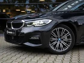BMW 3 Serie Touring 330e High Executive M-Sport , Adap. cruise, Trekhaak, Stoel/stuurverwarming, thumbnail 8