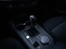 BMW 1-serie 118i Executive Edition , Cruise control, Isofix, Apple Carplay/Android, thumbnail 18