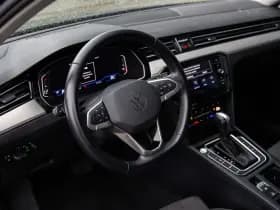 Volkswagen Passat Variant 1.5 TSI Elegance , Adap. cruise, Head-up display, thumbnail 4