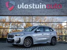 BMW X1 sDrive18i M-sport , Draadloze lader, Keyless entry, Achteruitrijcamera,