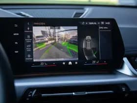 BMW X1 sDrive18i M-sport , Draadloze lader, Keyless entry, Achteruitrijcamera, thumbnail 12